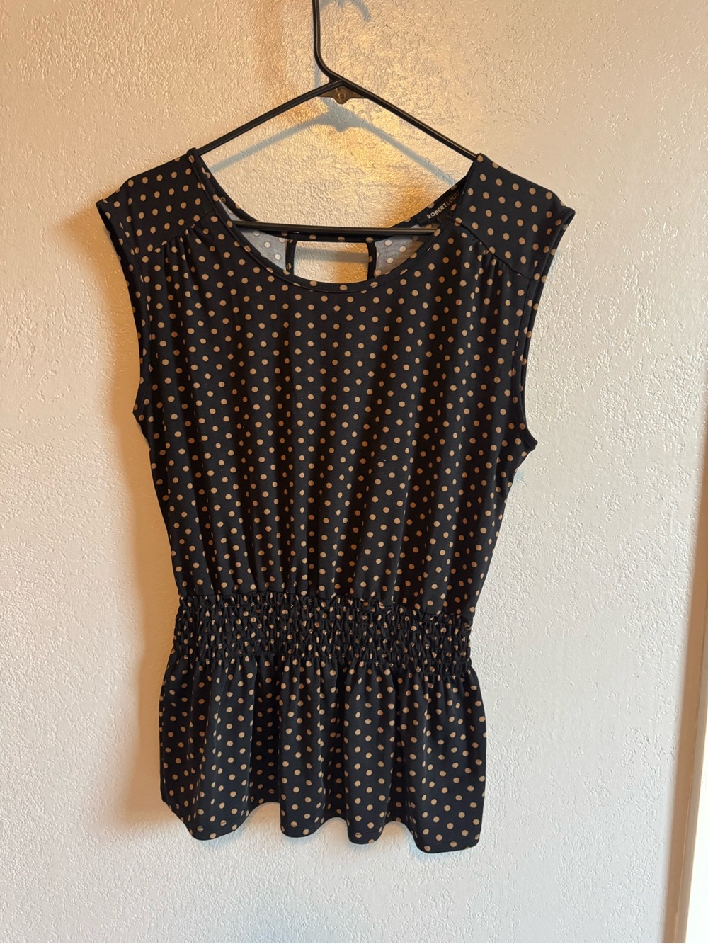 Robert Louis Black Sleeveless Polka Dot Peplum Top size Large